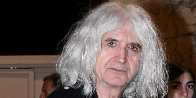 Νίκος Καρβέλας: Σε ποιον καλλιτέχνη έδωσε άδεια να ερμηνεύει τα τραγούδια του