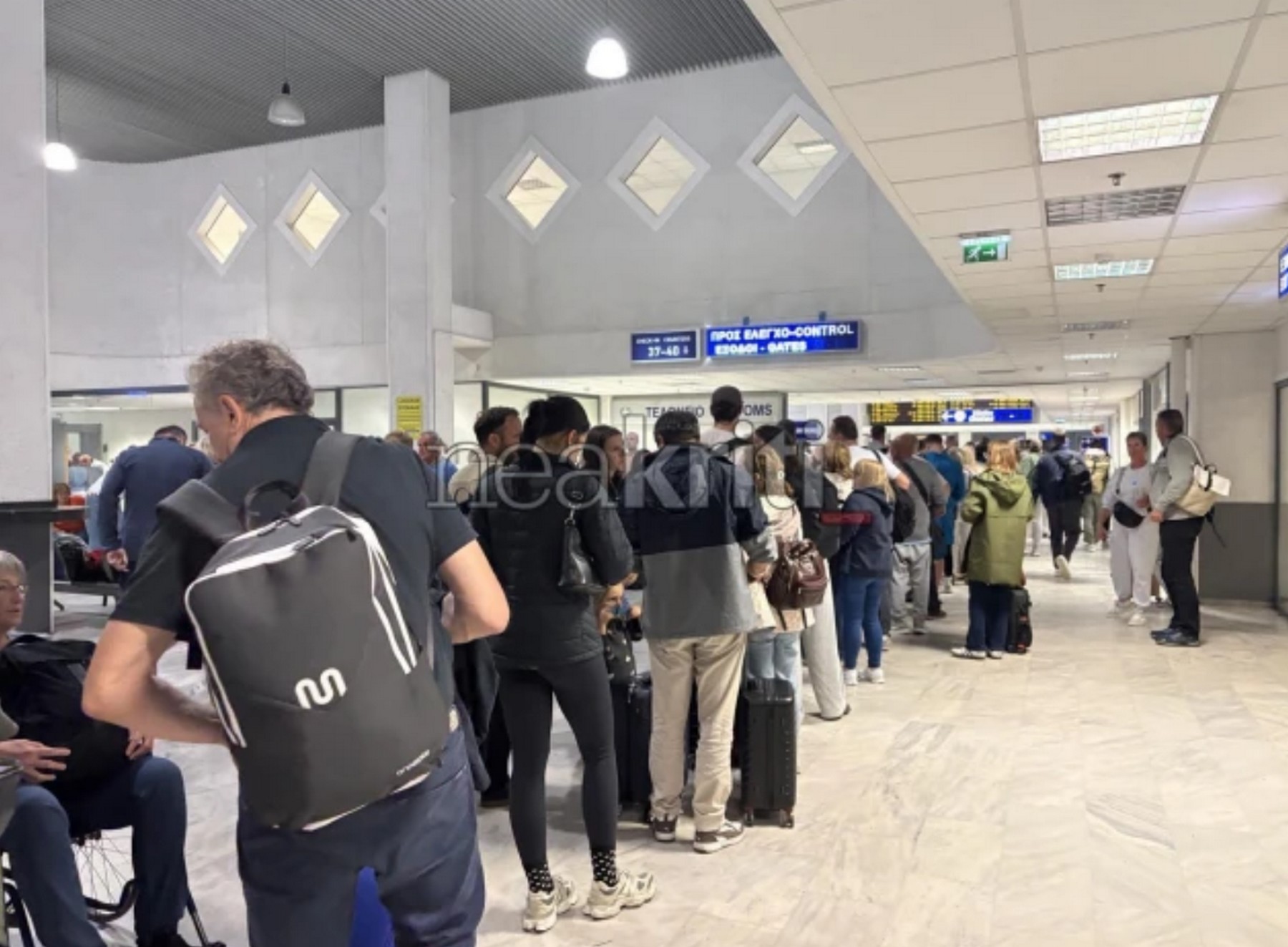 Κακοκαιρία στην Κρήτη: Προβλήματα σε δεκάδες πτήσεις στο αεροδρόμιο “Καζαντζάκης”