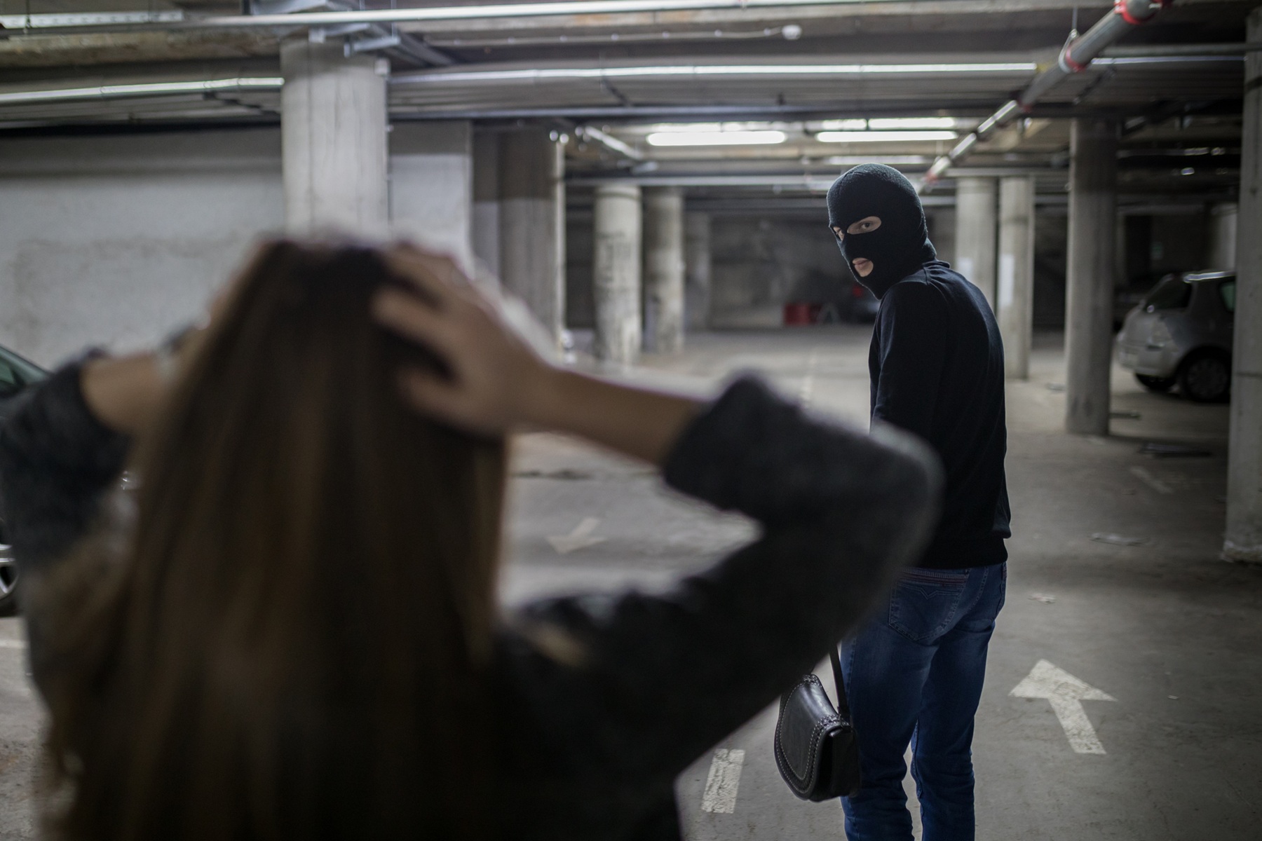 Νίκαια: 17χρονος κατηγορείται ότι λήστεψε και χτύπησε έγκυο στην κοιλιά