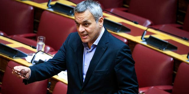 Χάρης Μαμουλάκης