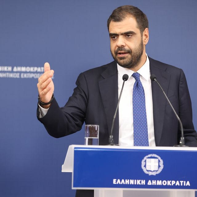 Μαρινάκης: “Οι μεγάλες κρίσεις απαιτούν γενναίες λύσεις, όχι ανέξοδες υποσχέσεις ή μεγάλα λόγια”
