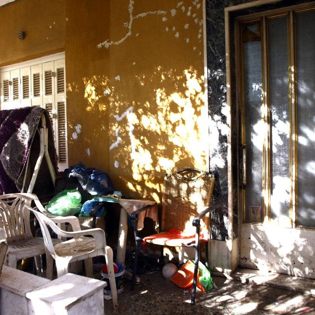 Έγκλημα στο Μενίδι: Ως μόνος ύποπτος εξετάζεται ο γιος της 89χρονης