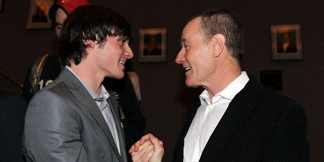 RJ Mitte: Το συγκινητικό “αντίο” του Bryan Cranston – “Θα μου λείψεις, γιε μου”