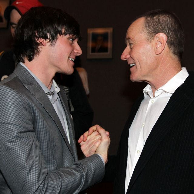 RJ Mitte: Το συγκινητικό “αντίο” του Bryan Cranston – “Θα μου λείψεις, γιε μου”