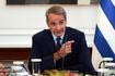 Τα “καμπανάκια” Μητσοτάκη για το “ύφος” και την“αλαζονεία”