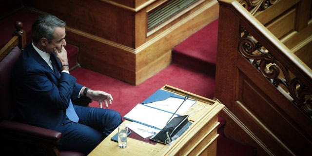 Ο πήχης του 25% και τα εσωκομματικά μηνύματα Μητσοτάκη