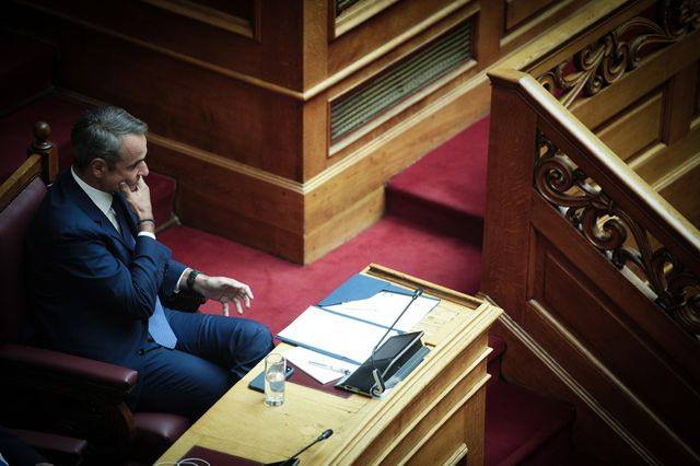 Ο πήχης του 25% και τα εσωκομματικά μηνύματα Μητσοτάκη