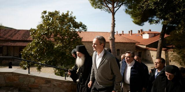 Στην Ιερά Μονή Ευαγγελισμού στην Ορμύλια Χαλκιδικής ο Μητσοτάκης