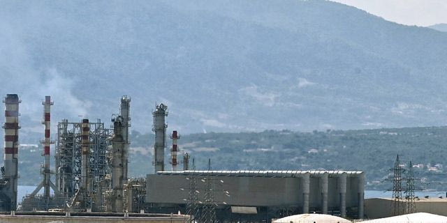 Έκρηξη στην Motor Oil: Νεκρός ο ένας από τους δύο τραυματίες