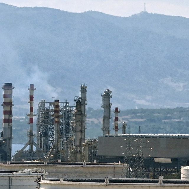 Έκρηξη στην Motor Oil: Νεκρός ο ένας από τους δύο τραυματίες