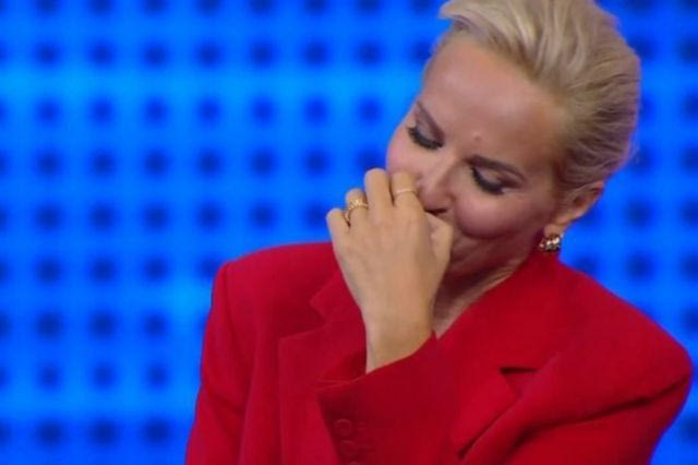 The Chase: Η “πονηρή” λέξη που έκανε την Μαρία Μπεκατώρου να… κοκκινίσει