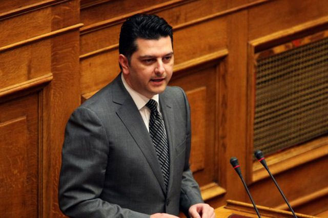 Το ΠΑΣΟΚ ζητά την άμεση αποπομπή του Μπεκίρη – “Η κυβέρνηση νομίζει ότι θα ξεχαστεί;”