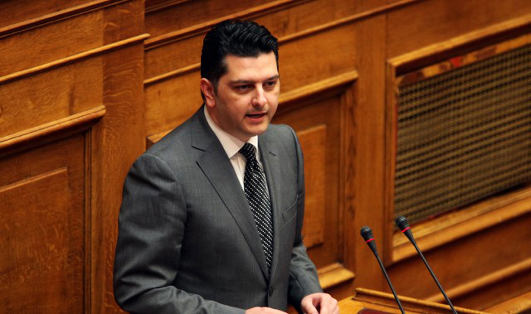 Το ΠΑΣΟΚ ζητά την άμεση αποπομπή του Μπεκίρη – “Η κυβέρνηση νομίζει ότι θα ξεχαστεί;”