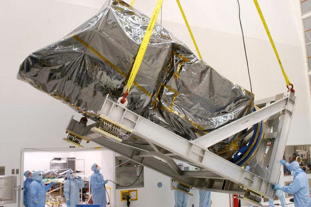 Σε επιφυλακή η NASA: Περιμένει πτώση τηλεσκοπίου 1,5 τόνου στη Γη