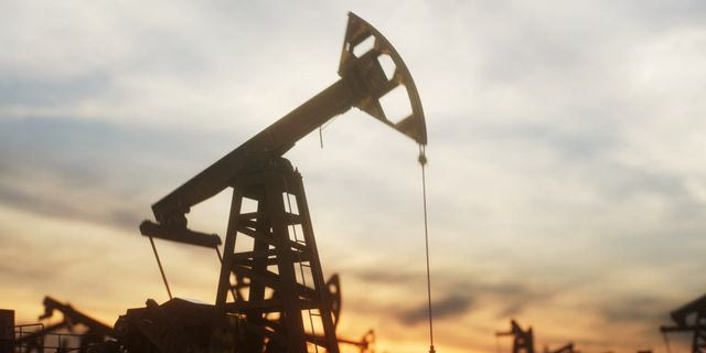 Άλμα 5% στο πετρέλαιο υπό τον φόβο νέων επιθέσεων στο Ιράν