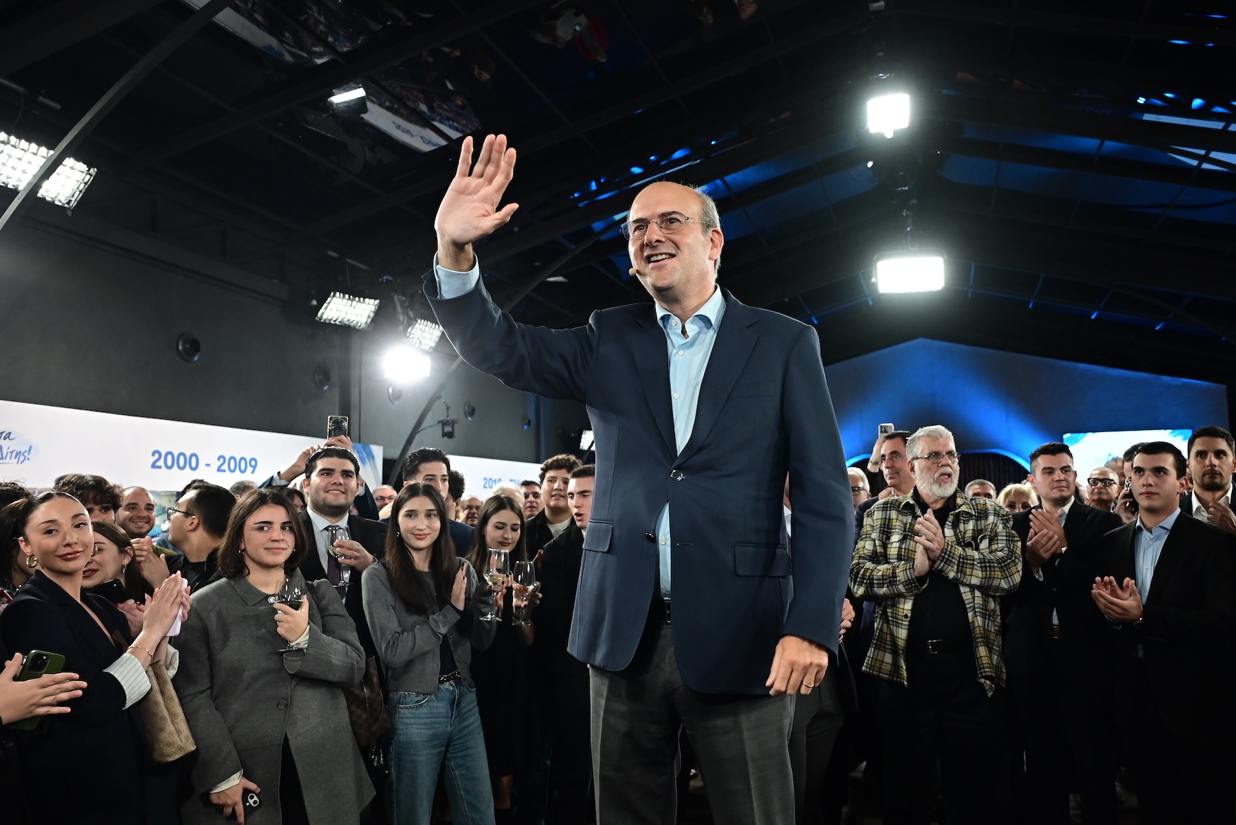 Χατζηδάκης προς ΟΝΝΕΔίτες: Πάρτε στην πλάτη σας την επόμενη εκλογική μάχη