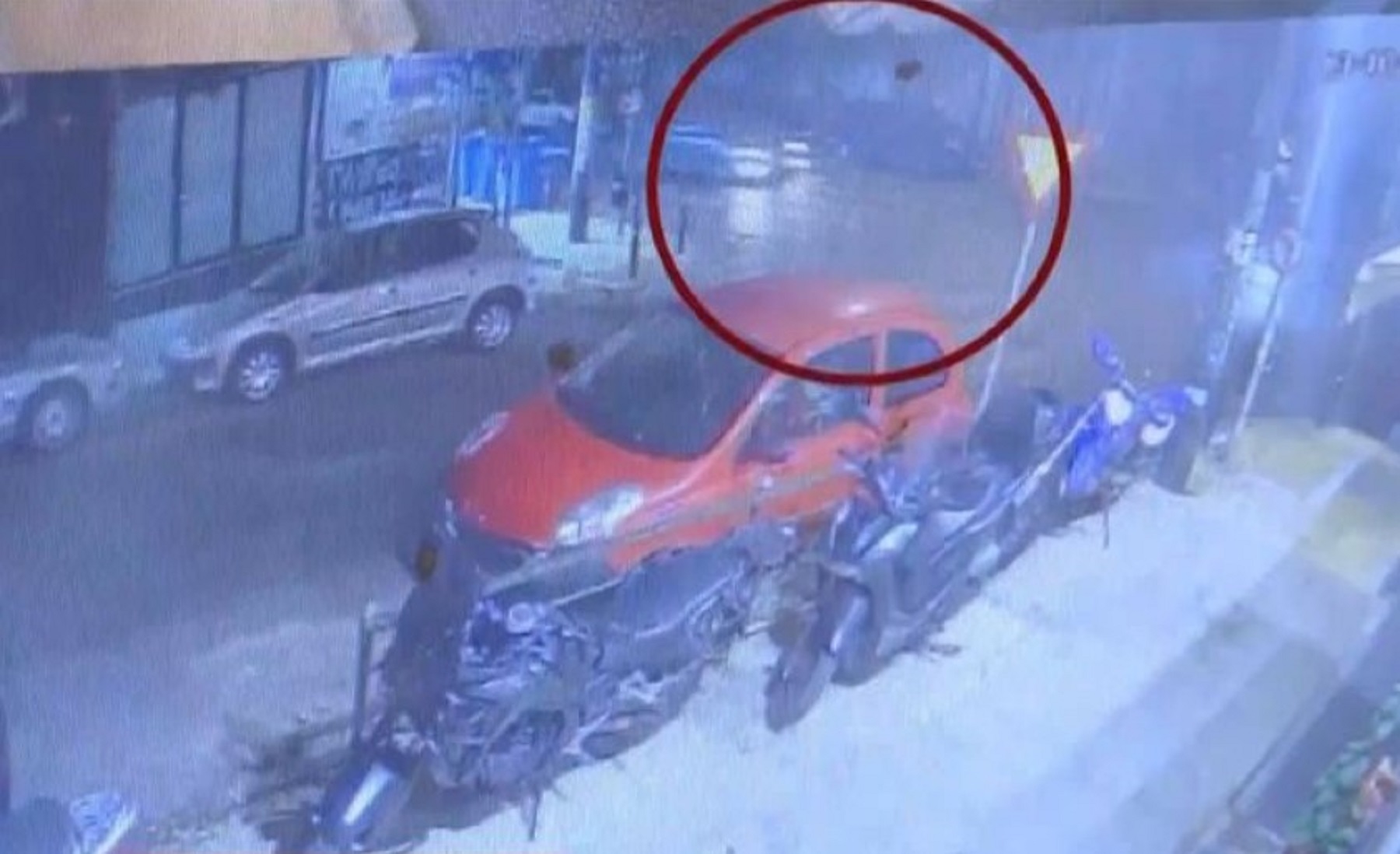 Παγκράτι: Νεκρός μοτοσικλετιστής μετά από σφοδρή σύγκρουση με ΙΧ - Βίντεο ντοκουμέντο