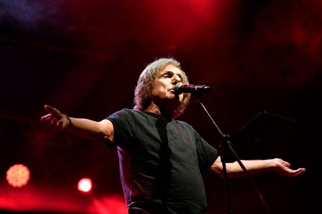 Βασίλης Παπακωνσταντίνου: “Είμαι καλά και αναρρώνω στο σπίτι”