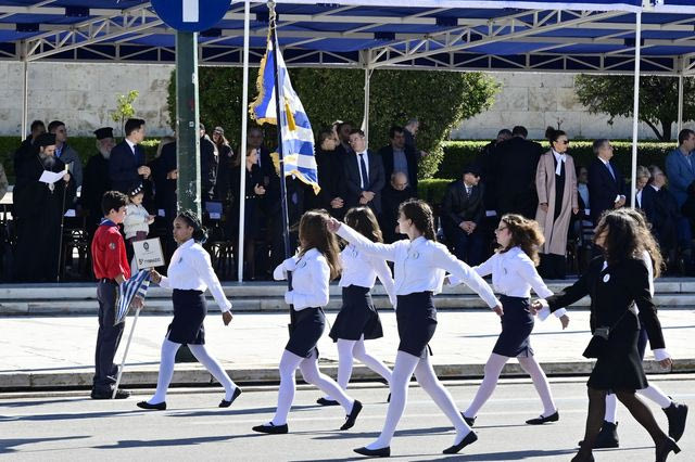 28η Οκτωβρίου: Η Αθήνα τίμησε την εθνική επέτειο με τη μαθητική παρέλαση