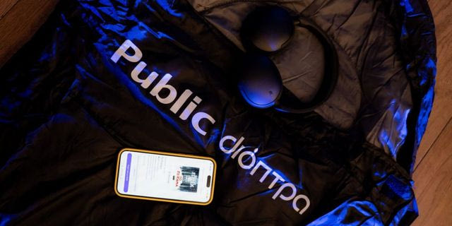 Public και Εκδόσεις Διόπτρα: Μια νύχτα στο βιβλιοπωλείο με τον «Γείτονα» του Sebastian Fitzek