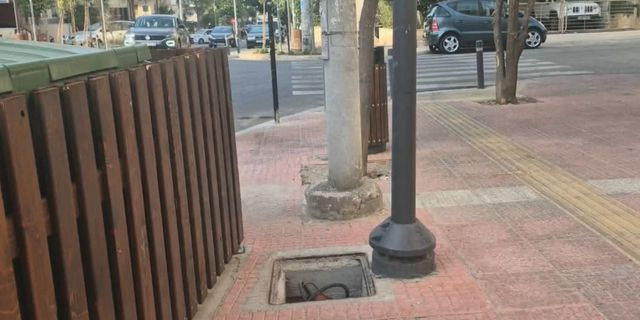 Πειραιάς: Έκλεψαν 23 καπάκια φρεατίων από την οδό Κλεισόβης