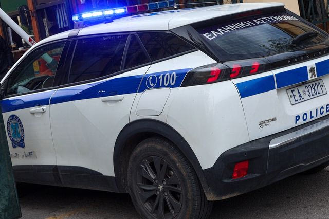 Καταδίωξη σε κλεμμένο ταξί στο Καματερό – Συνελήφθησαν δύο ανήλικοι