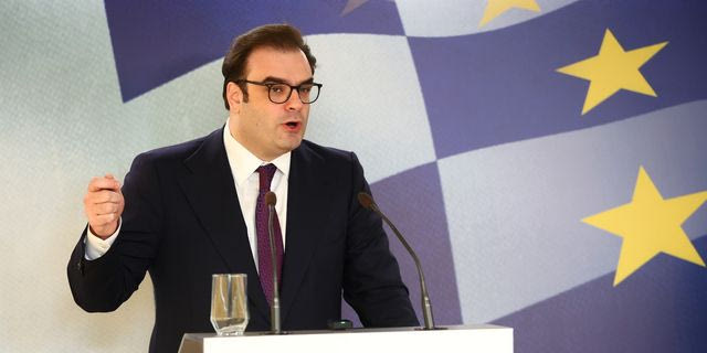 Πιερρακάκης: Μηνύσεις σε 18 influencers για παράνομο τζόγο – “Η δημοφιλία δεν προσφέρει ασυλία”