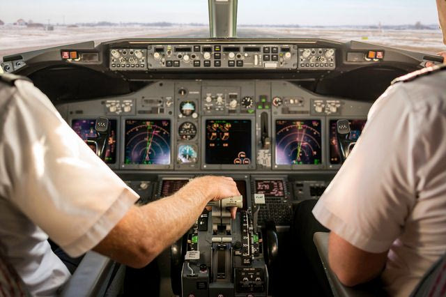 Ένας στους τέσσερις πιλότους πετά εξαντλημένος – Πόσοι έχουν αποκοιμηθεί στο πιλοτήριο