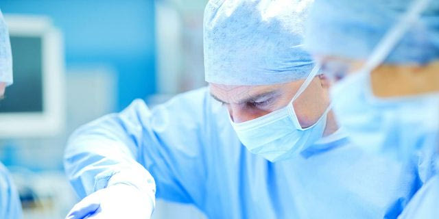 Ισπανία: Θρίλερ με την δολοφονία πλαστικού χειρουργού μέσα στην κλινική του – Τι ερευνούν οι αρχές