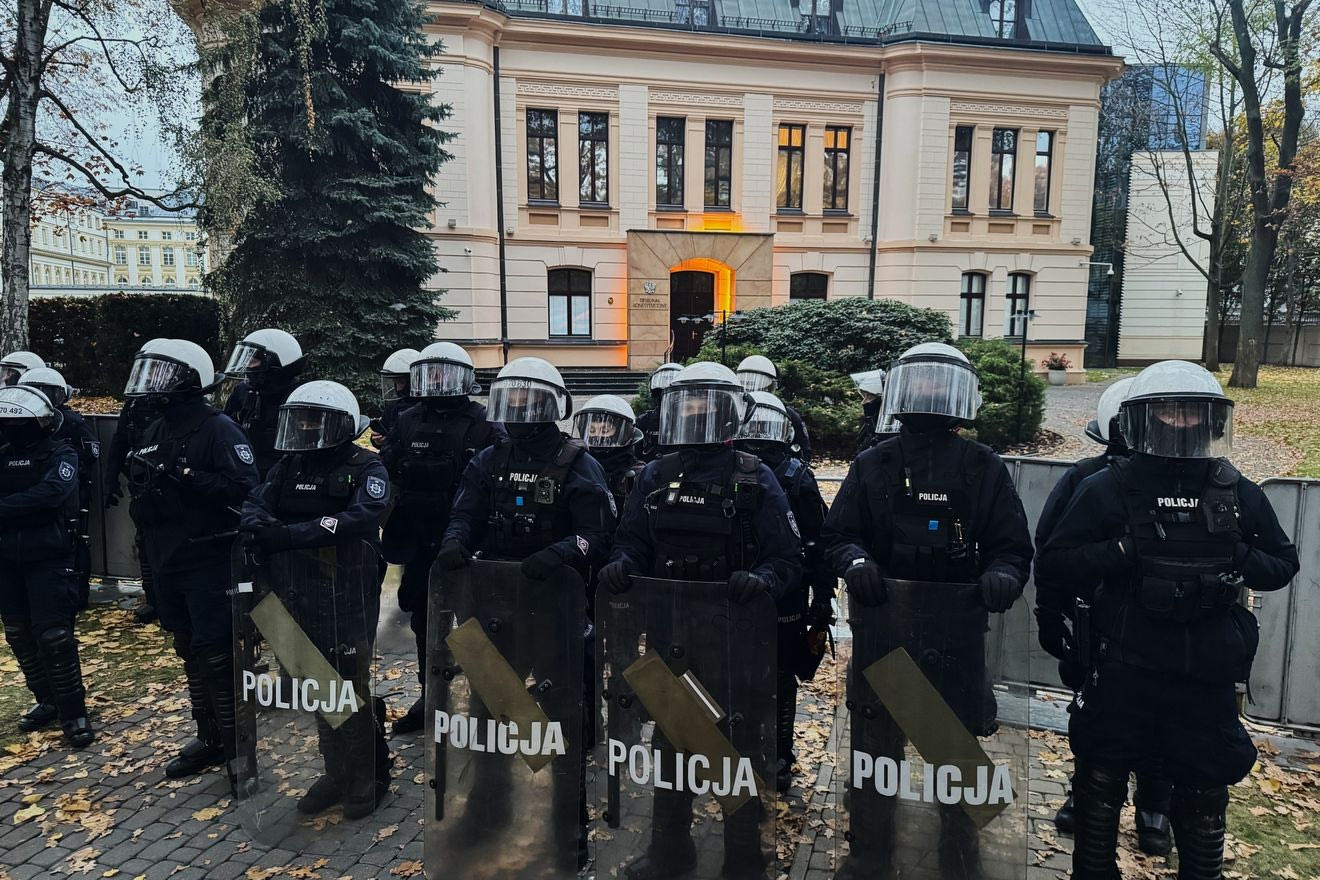 Κορυφώνεται η πολιτική κρίση στην Πολωνία – Διαβουλεύσεις για άρση του αδιεξόδου