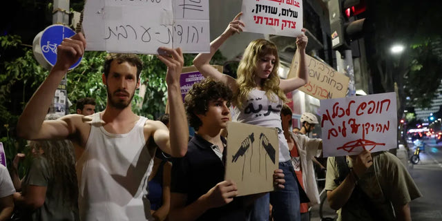 Οι Ισραηλινοί στους δρόμους: Ζητούν κυβέρνηση συνεργασίας Εβραίων – Αράβων