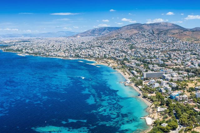 Στο μικροσκόπιο των Financial Times οι υπερπλούσιοι που μετακομίζουν στην Αθήνα