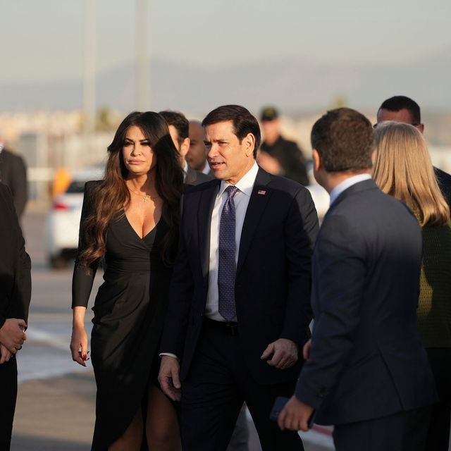 Νέα δημοσιεύματα για αποπομπή Γκίλφοϊλ – Οργή Τραμπ και Ρούμπιο μετά τις καταγγελίες