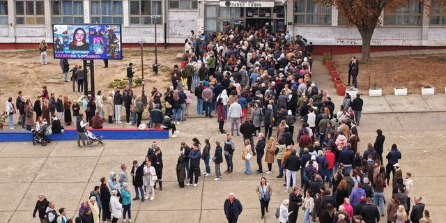 Εκλογές στη Σερβία: Έκλεισαν οι κάλπες – Σε ιστορικά υψηλά επίπεδα η συμμετοχή