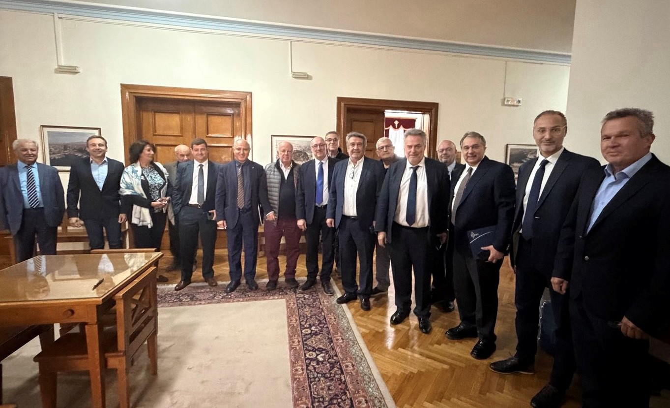 ΟΛΠ: Ίδρυσε θυγατρική εταιρεία για logistics, ακίνητα, ενέργεια – “Σήμα” του ΕΒΕΠ για ανοιχτό ανταγωνισμό