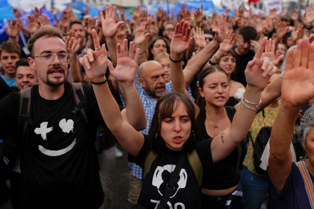 Ισπανία: Νέα μέτρα για τη στεγαστική κρίση πριν από τις πρόωρες εκλογές