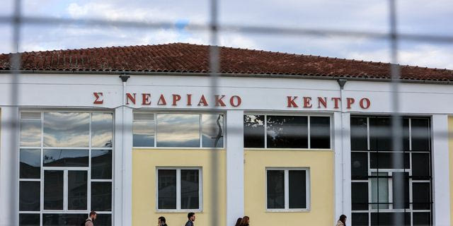 Άκουσα άτομα να φωνάζουν ”βοήθεια καίγομαι” – Καταθέτουν επιζώντες του βαγονιού Β2