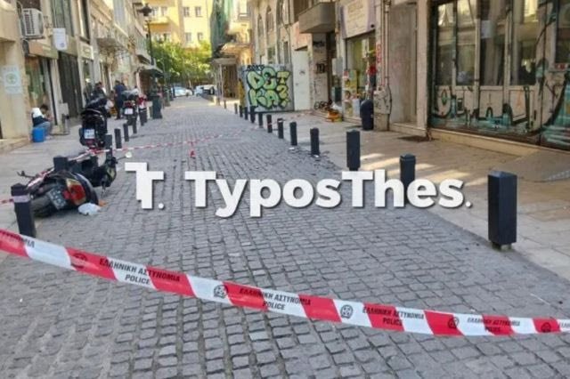 Θεσσαλονίκη: Έπεσαν σοβάδες από μπαλκόνι στη Νίκης – Αποκλείστηκε το σημείο