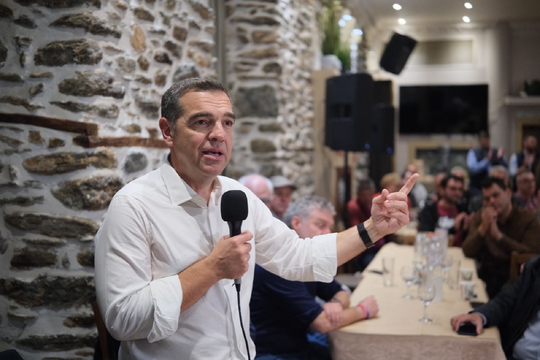 Τσίπρας: Το 1% των πλουσίων να δώσει το 1% του πλούτου για να πάμε μπροστά