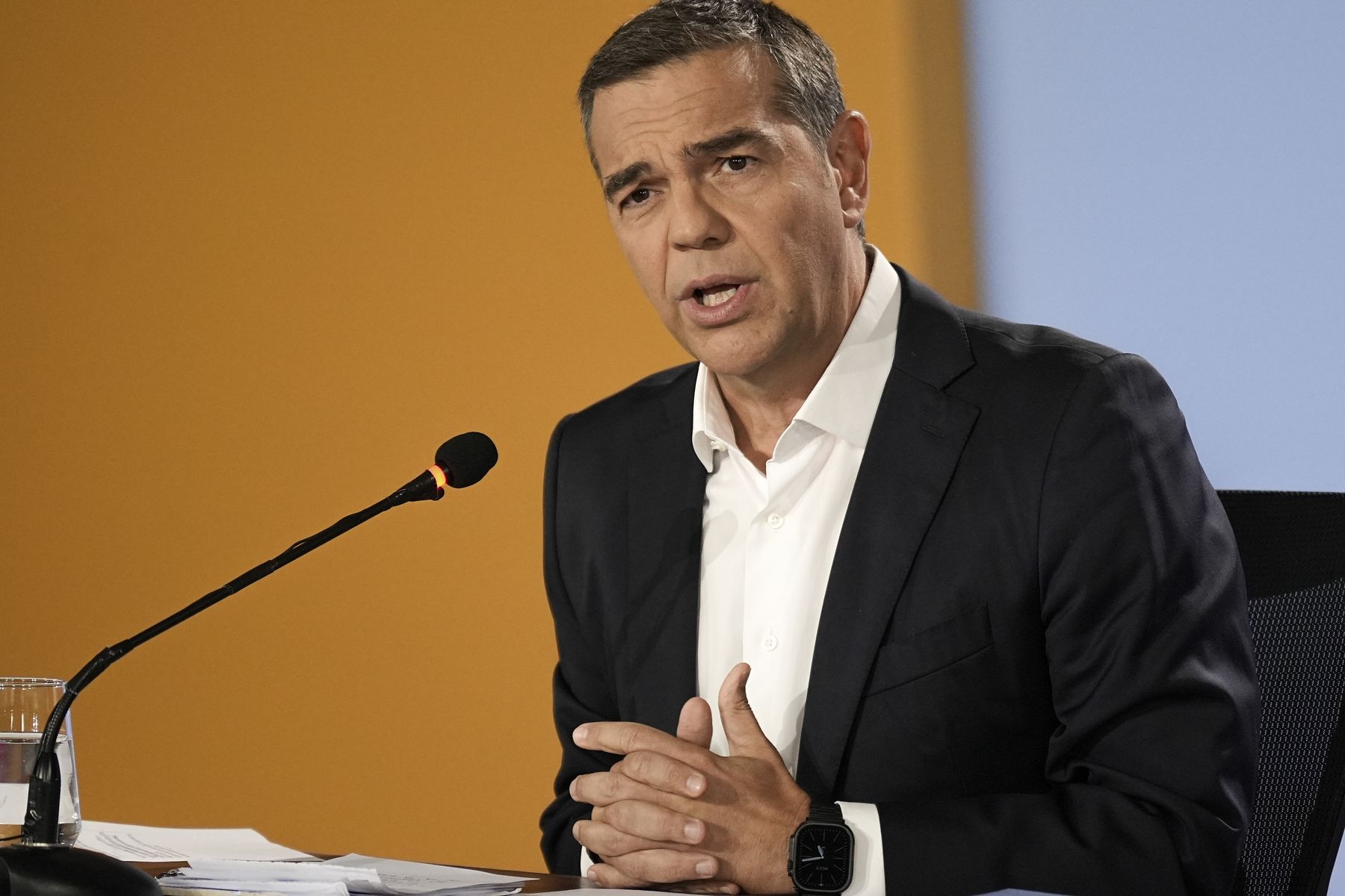 ΕΛ.Α.Σ.: Ψηφοδέλτια, περιοδείες και μεταγραφές