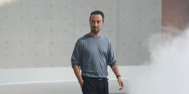 Τέλος εποχής για τον Anthony Vaccarello: Αποχωρεί από Saint Laurent μετά από 10 χρόνια