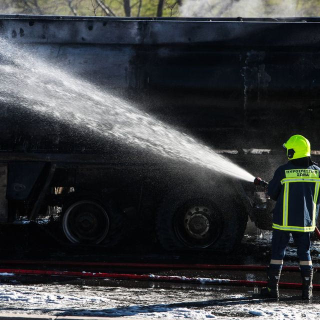 Ασπρόπυργος: Διαρροή προπανίου από βυτιοφόρο – Κυκλοφοριακές ρυθμίσεις