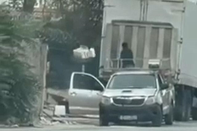 Συνελήφθησαν, έπειτα από καταδίωξη, δύο άτομα για απόρριψη μπάζων στον Βοτανικό – Bίντεο