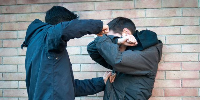 Θεσσαλονίκη: Ταυτοποιήθηκαν τρεις ανήλικοι για την επίθεση σε 12χρονο στο γήπεδο “Άλκης Καμπανός”